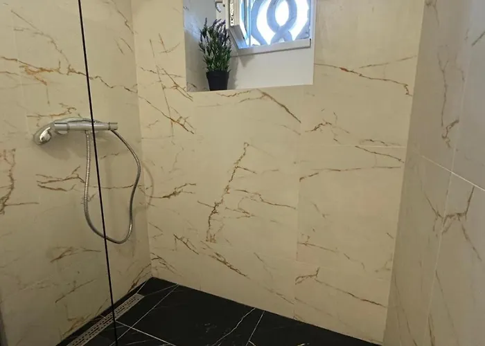 Istaybyingrid 公寓 克拉奥华